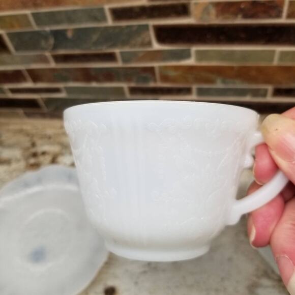 2 Vintage Monax American Sweetheart Depression Glass Coffee Cups & Saucers - Picture 3 of 3